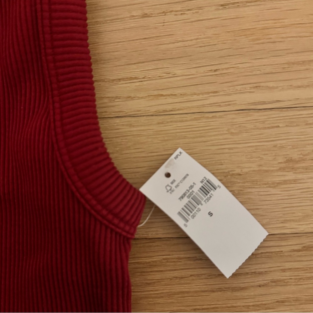 GAP Red Ribbed Knit Top - Picture 3 of 4
